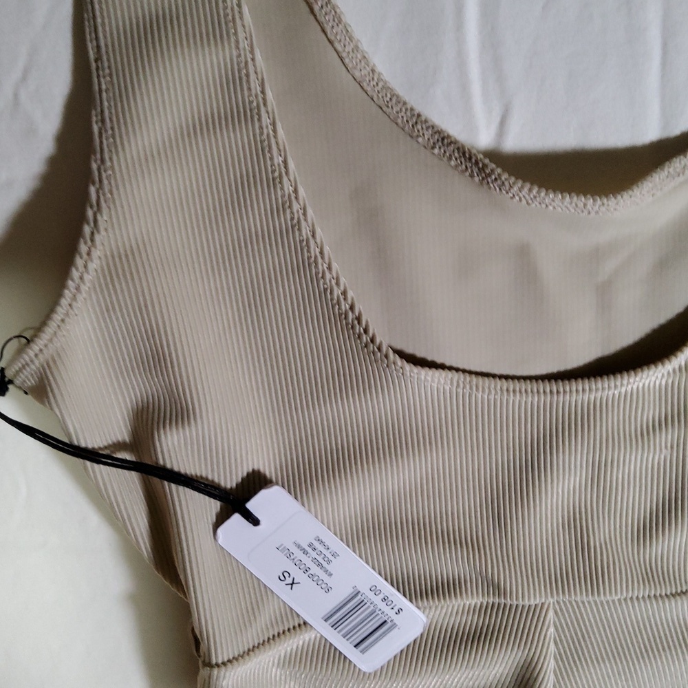 WEWOREWHAT SCOOP BODY SUIT Size XS - Picture 3 of 7